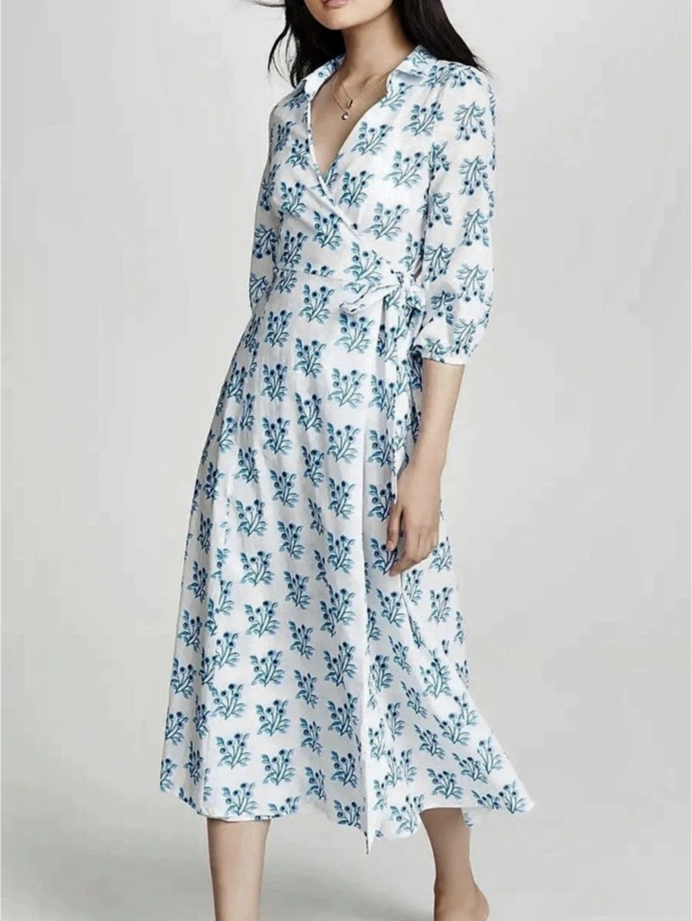 Kos Resort Floral Midi Dress in White & Blue Size Medium Like New